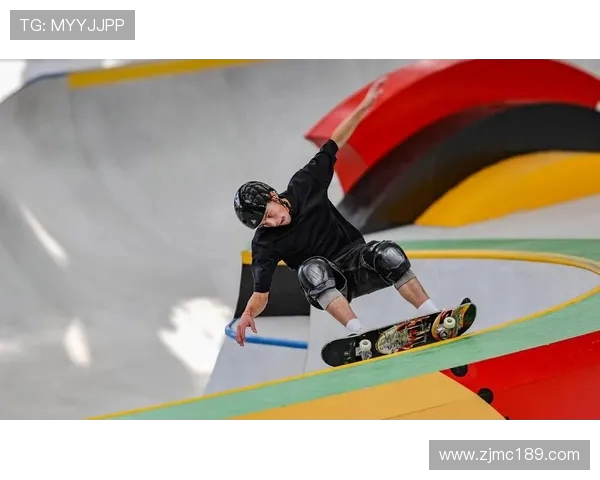 杭州滑板队在世界攀岩锦标赛中以77分稳居积分榜首位